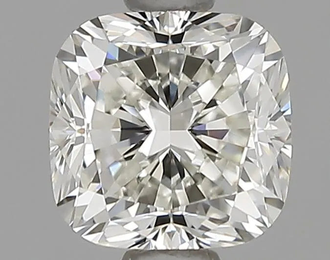 0.90ct Cushion modified Natural Diamond (Colour J, Clarity VVS1, GIA Certified)